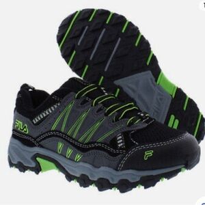 Fila At Peak 21 Boys Sneakers Black Gray with Neon Green Size 5 Low Top Sneakers